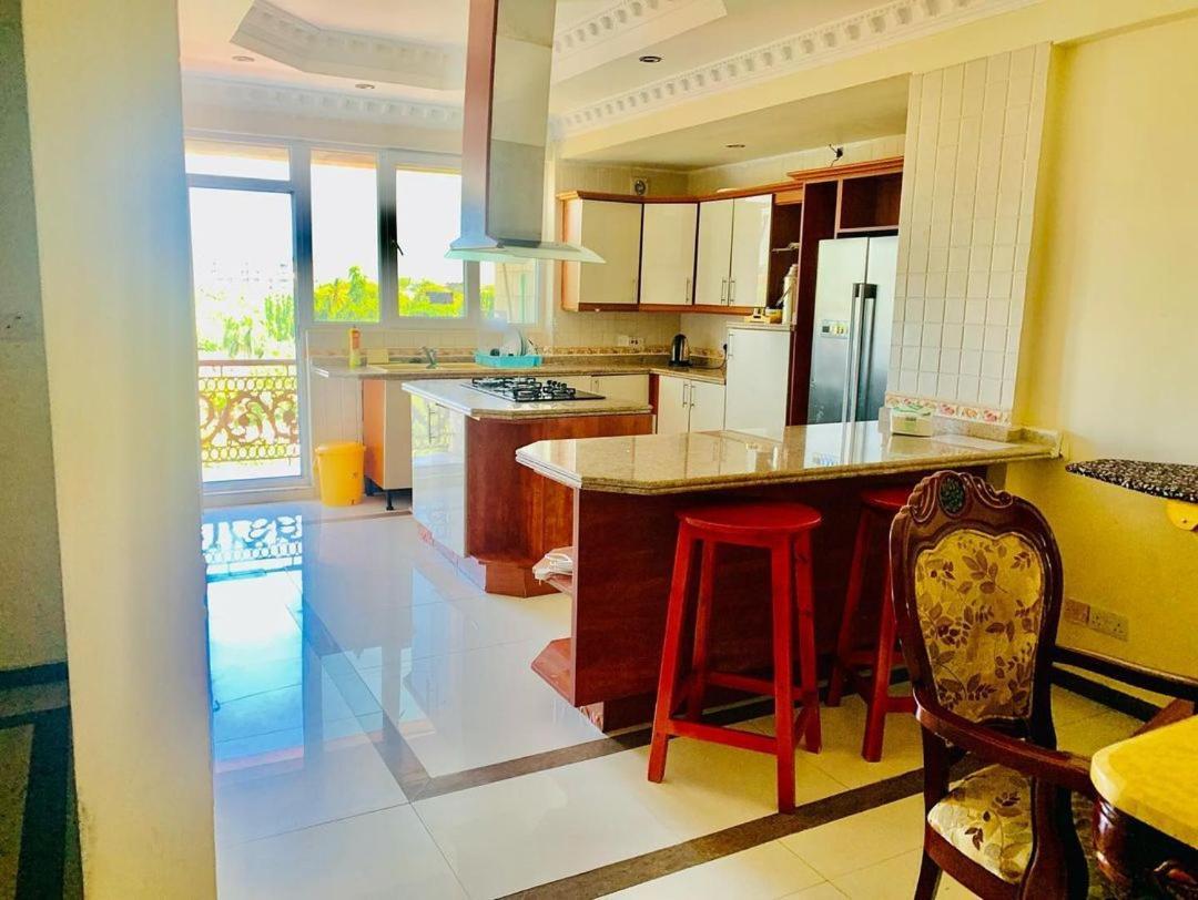 Masaki-Sea View 2-Bedroom Apt With Free Wi-Fi Dar es Salaam Zewnętrze zdjęcie